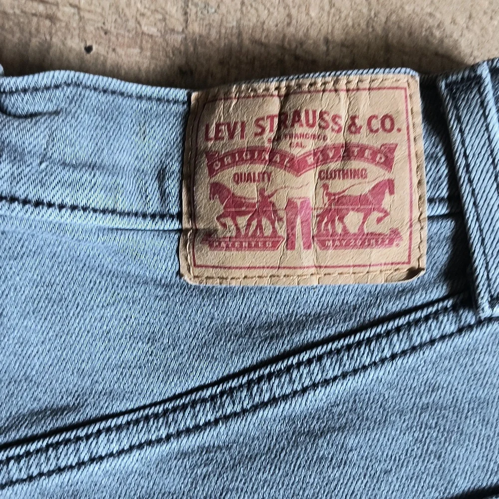 Levi's Gray Ribcage Straight Ankle Cropped Jeans Sz 27 Women - Picture 2 of 13